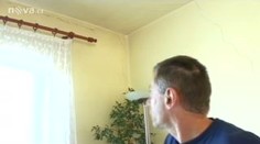 Na Zlínsku praskají domy. Po kolejích vozí kontejnery