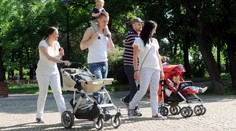 Je nás zase méně! Statistiky tentokrát nezachránili ani cizinci. PŘEHLED PO KRAJÍCH