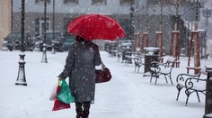 Na Evropu se žene sníh. Odborníci varují před ledovkou