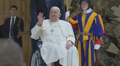 Vatikán zveřejnil nové informace k papežovu stavu. Mírně se zlepšil