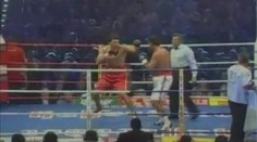 Sanders zničil Klička, teď se svět boxu se zastřelenou legendou loučil