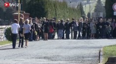 Pohřeb první ze tří obětí rallye: se školákem se loučili i spolužáci