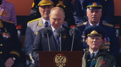 Invaze na Ukrajinu je nutná obrana, tvrdil Putin na oslavách konce II. světové války