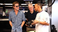 Netradiční setkání při závodech F1. Velkou cenu USA navštívila filmová hvězda