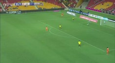 VIDEO: Brankář odkopával míč, nastřelil soupeře a byl z toho gól