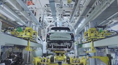 Státy EU se bouří proti omezení prodeje spalovacích motorů