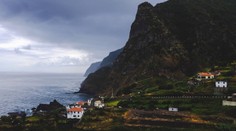 Čecha na Madeiře smetla vlna. Druhý den ho našli v moři mrtvého