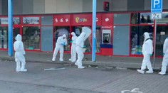 V Praze někdo odpálil bankomat. Pachatelé si na koloběžkách odvezli 300 tisíc