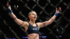 UFC zápasnice vyráží do boje proti komunismu: Lepší být mrtvá než rudá
