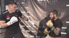 Před lety v ringu požádal ženu o ruku. Teď Ducár doufá, že zvedne titul WBA