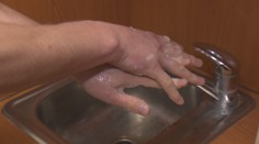 Jak si správně mýt ruce? Většina lidí se dopouští těchto zásadních chyb