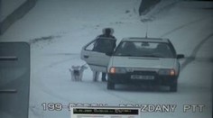 KAMERY D8: Muslim se modlí přímo na dálnici a další perličky