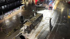 Po požáru autobusu ve Švýcarsku umřelo šest lidí. Podle svědků se uvnitř zapálil muž