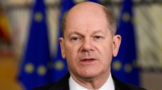 Scholz odmítá dodat Ukrajině rakety. Zatáhly by Německo do války, bojí se