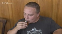 Ve Slaném se otrávila mladá žena metylalkoholem