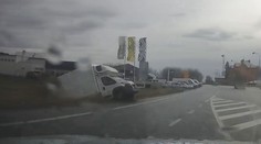 Policisté při měření rychlosti nevěřili svým očím: Co tam ten řidič nacvičuje?