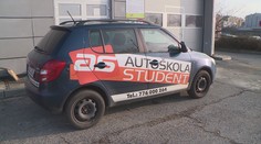 Lidé si zaplatili tisíce za autoškolu, nejspíš o ně přijdou! Majitel mlčí
