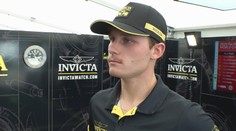 Staněk bojoval s formulí, po závodě musel k lékařům. Dostal žihadlo, natekla mu noha