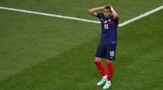 Selhal jsem, za penaltu se omlouvám, kaje se Kylian Mbappé