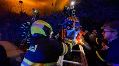 Dívka přežila dlouhý pád z hradeb Vyšehradu, skončila v nemocnici