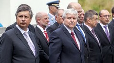 Rusnokovi ministři "podojili" stát i po odchodu z funkce. O statisíce!