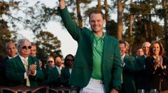 Kvůli porodu neměl na Masters jet, teď veze synkovi velký triumf!