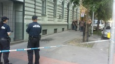 STŘELBA NA VINOHRADECH! Neznámý muž pálil u policejní stanice