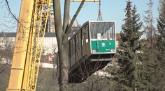 Krémovozelené vozy na Petřín už nevyjedou. Poputují do muzea