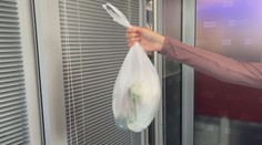 Otravuje vás častá výměna pytle na odpadky? S tímto trikem si ušetříte nervy