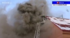 FOTO: Požár v Liberci. Hasiči evakuovali celý dům