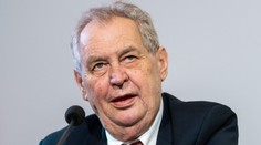 Prezident podepsal zvýšení důchodů. Za Vrbětice stát vyplatí až 700 milionů