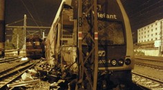 V Úvalech se srazil nákladní vlak s posunovací lokomotivou, strojvůdce skončil v nemocnici