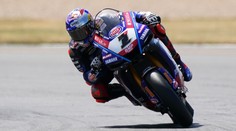 Razgatlioglu na britském Doningtonu dominoval, vyhrál všechny tři závody