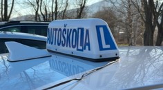 V Česku přibývá autoškol výhradně pro ženy. Zájem o ně je nebývale velký