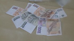 Konsolidační balíček nebude stačit, varují ekonomové. Navrhují další škrty