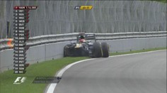 VIDEO: Kovalainen očesal formuli jako zralý strom