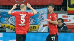 Pozor, pálí Hložek! Český útočník poprvé skóroval v Bundeslize. Stálo to za to