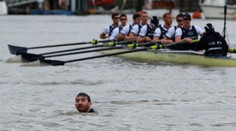 Narušil slavný veslařský závod, a jde na půl roku do basy