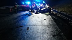 Auto se srazilo čelně s kamionem! Nehodu nepřežila spolujezdkyně
