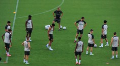 Žaludeční problémy a zvracení. Barceloně se komplikuje příprava na novou sezonu