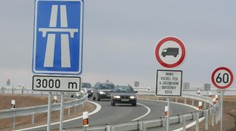 Prodali dům, který bránil dostavbě D1. Zbývají dva. Vyvlastní je?