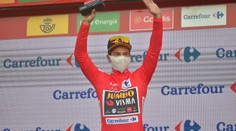 Primož Roglič vyhrál časovku na Vueltě a vzal si zpátky červený trikot