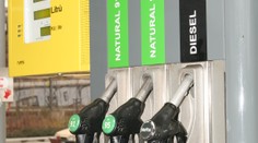 Benzín možná zdraží, šejkové budou těžit méně ropy