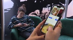 Vláda omezení sociálních sítí neplánuje. Někteří lidé by ale byli pro