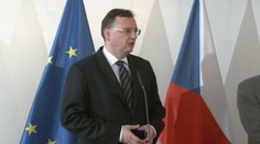 To snad není pravda! Dávky některým lidem opět NEPŘIŠLY, matky jsou zoufalé