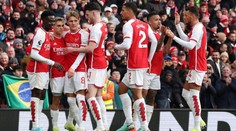 Arsenal po více než měsíci vyhrál. V londýnském derby nastřílel pět gólů