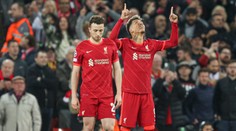 Liverpool po šestigólovém dramatu postupuje, po remíze jdou dál i City