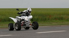 EXTRÉMNÍ TEST: čtyřkolka SMC RAM 520RR Onroad Edition