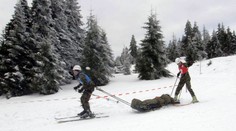 Na lyže bez pojištění? Je to risk, léčba se může hodně prodražit