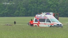 V Českých Budějovicích spadl vrtulník. V plamenech zemřeli dva lidé